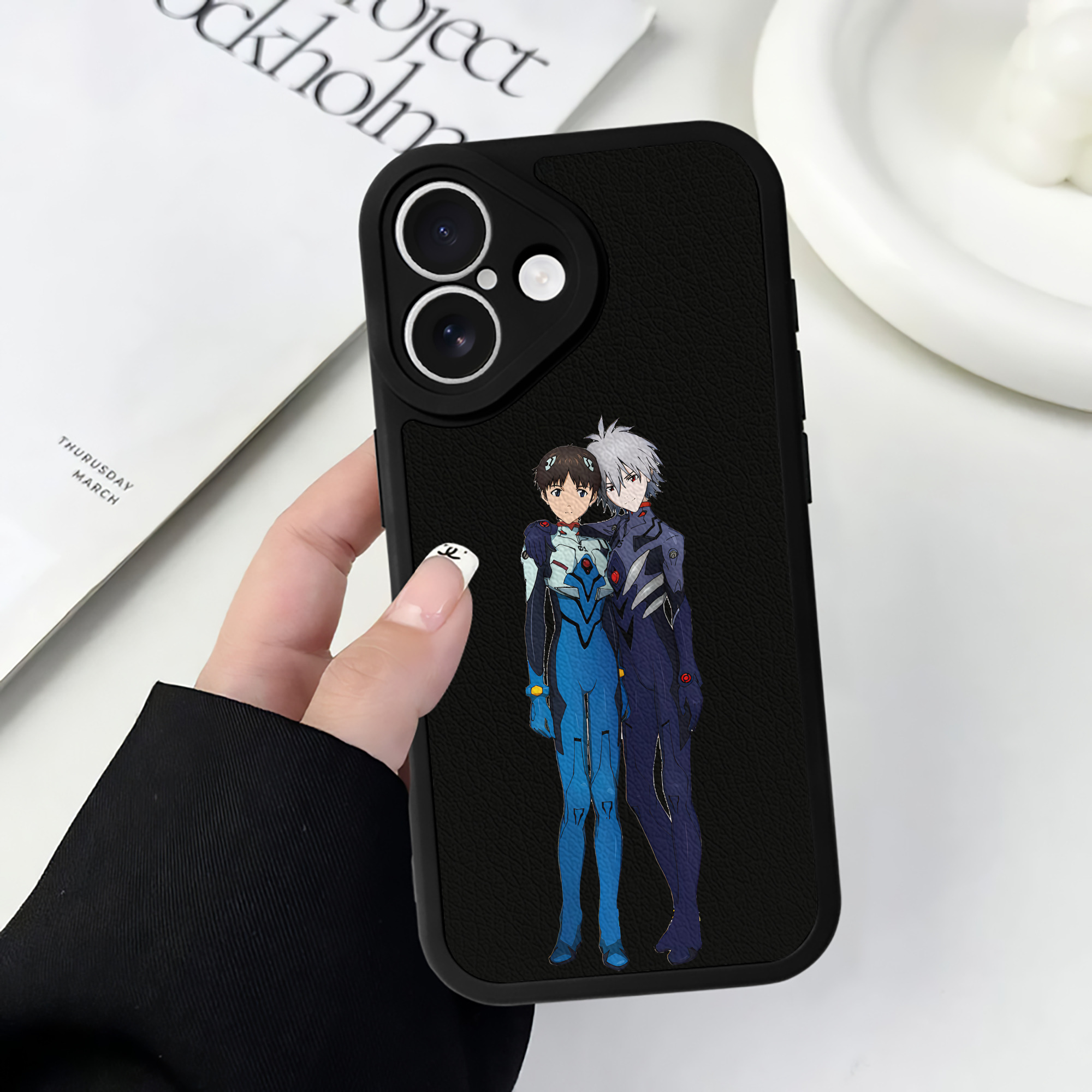 （画像用） EVA 新世紀エヴァンゲリオン 【iPhone 16シリーズ対応】シリコンスマホケース（レザー調） 材質：シリコン
